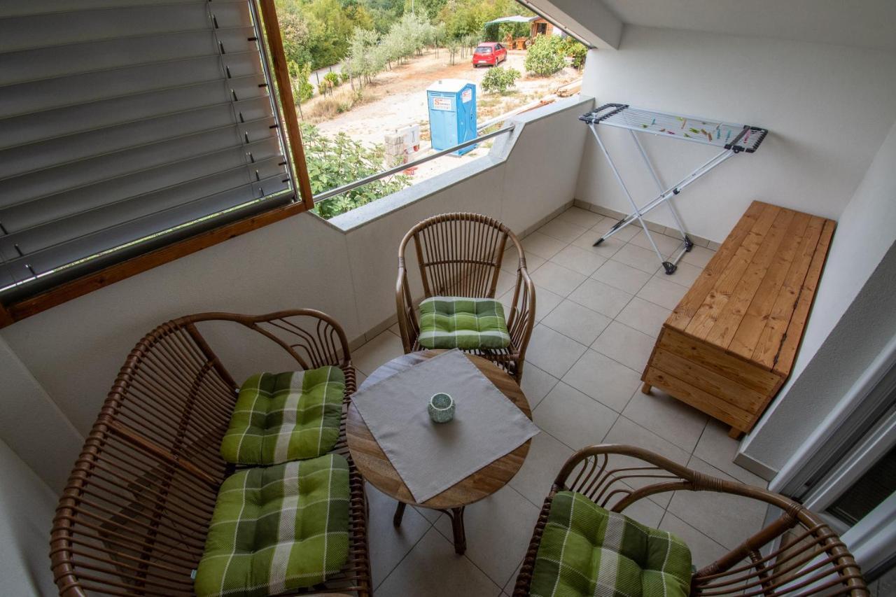 Apartments Milena Pinezići Extérieur photo